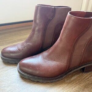 Crown Vintage Women's Ankle Boots in Burgundy Brown